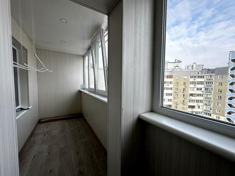 квартира за адресою Анни Ахматової вул., 14-Б