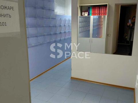 комерційна за адресою Оленівська вул., 10