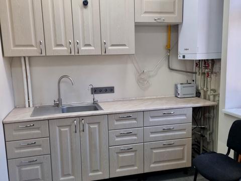 комерційна за адресою Героїв Майдану пл., 1