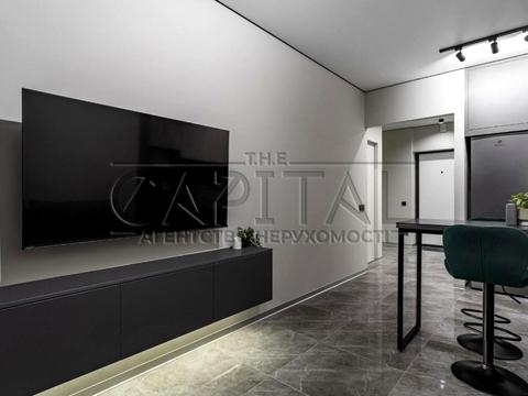 квартира за адресою Салютна вул., 2к6