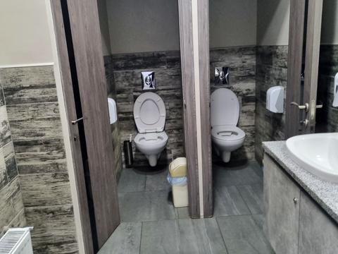 комерційна за адресою Героїв Майдану пл., 1