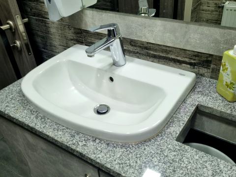 комерційна за адресою Героїв Майдану пл., 1