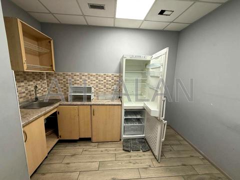 коммерческая по адресу Большая Васильковская ул. (Красноармейская), 1/1