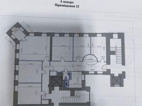 комерційна за адресою Володимирська вул., 4