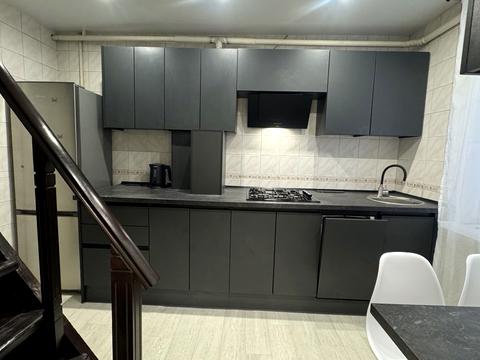 будинок за адресою Українська вул.