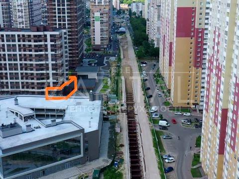 комерційна за адресою Всеволода Змієнка вул., 21