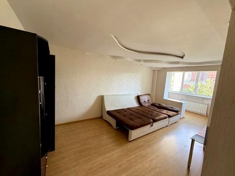 квартира за адресою Анни Ахматової вул., 15
