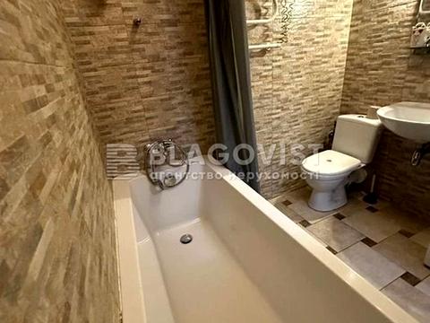 квартира за адресою Степана Рудницького вул. (Академіка Вільямса), 8-Є