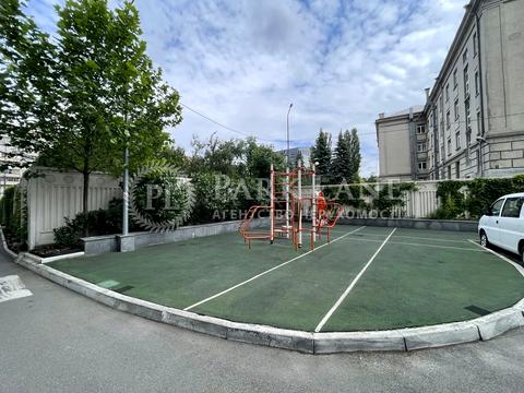 квартира по адресу Кирилло-Мефодиевская ул., 2