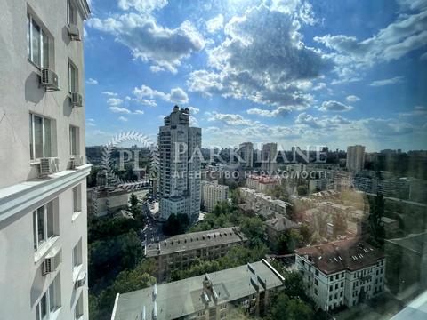 квартира по адресу Кирилло-Мефодиевская ул., 2