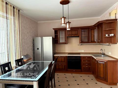 квартира за адресою Дніпровська набережна вул., 19-В