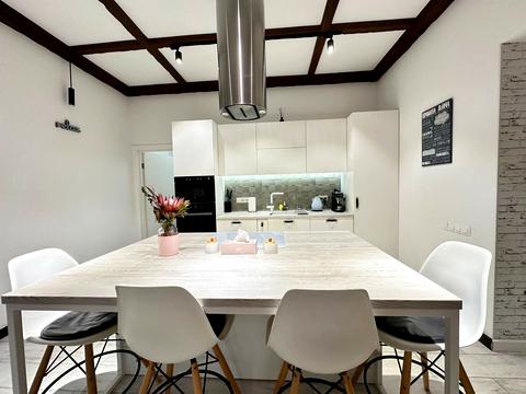 будинок за адресою Буча, Євгена Коновальця вул.