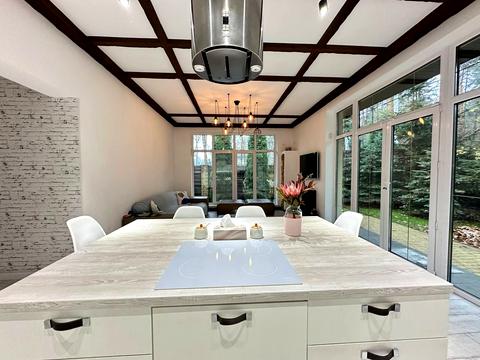 будинок за адресою Буча, Євгена Коновальця вул.