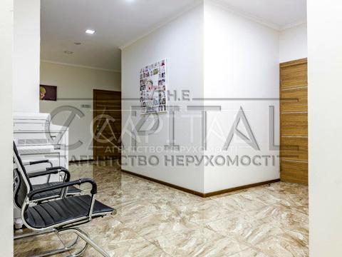 комерційна за адресою Юрія Шумського вул., 5