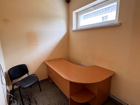 комерційна за адресою Шевченка бульв., 38А