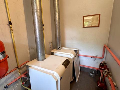 комерційна за адресою Шевченка бульв., 38А