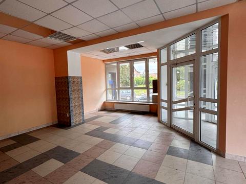 комерційна за адресою Шевченка бульв., 38А