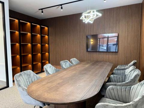 комерційна за адресою Бульварно-Кудрявська вул. (Воровського), 17