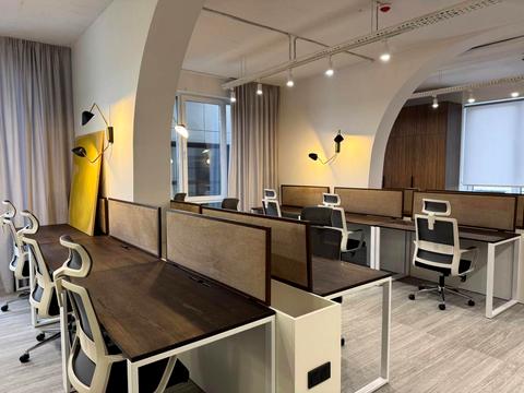 комерційна за адресою Бульварно-Кудрявська вул. (Воровського), 17