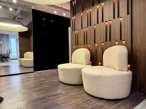 комерційна за адресою Бульварно-Кудрявська вул. (Воровського), 17