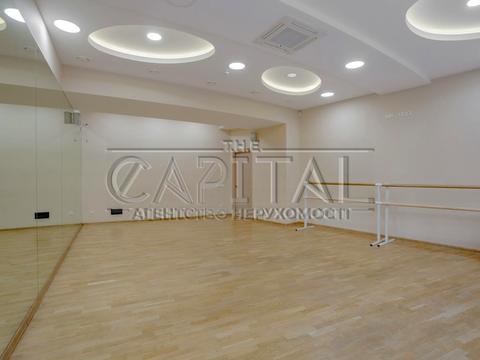 коммерческая по адресу Евгения Коновальца ул. (Щорса), 36-Д