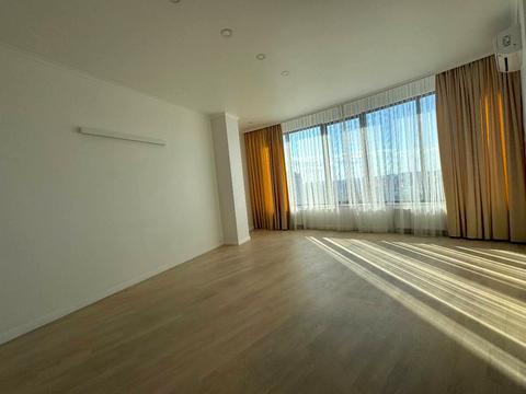 комерційна за адресою Київ, Євгена Коновальця вул. (Щорса), 26-А