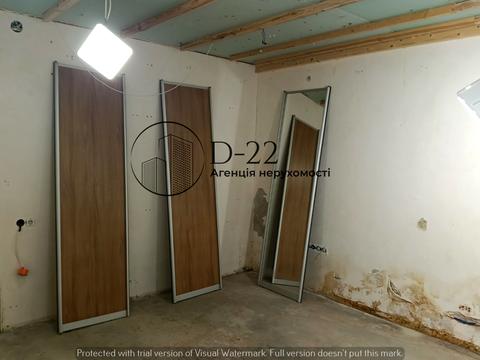 комерційна за адресою Київ, Володимирська вул., 82-А