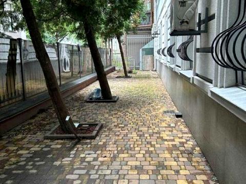 будинок за адресою Саксаганського вул.