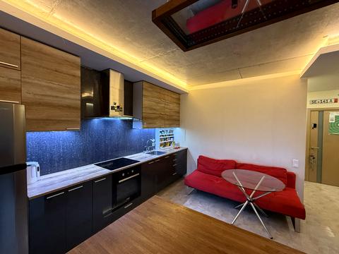 квартира за адресою Миру вул., 9