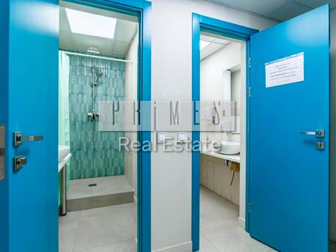 комерційна за адресою Центральна, 1