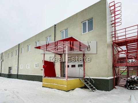 комерційна за адресою Центральна, 1