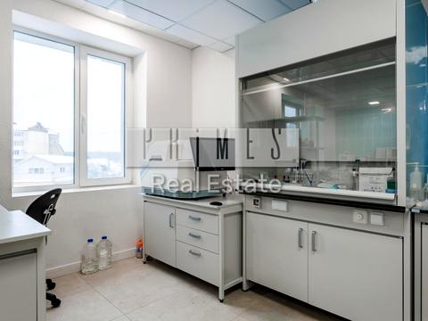 комерційна за адресою Доківська вул., 9