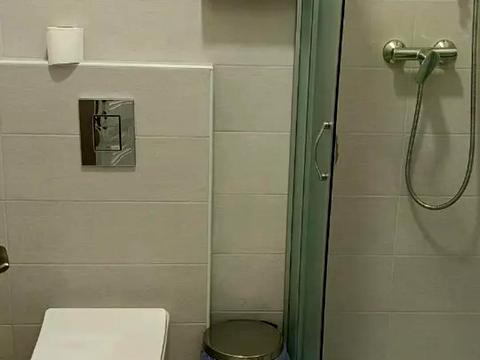 коммерческая по адресу Большая Васильковская ул. (Красноармейская), 23а