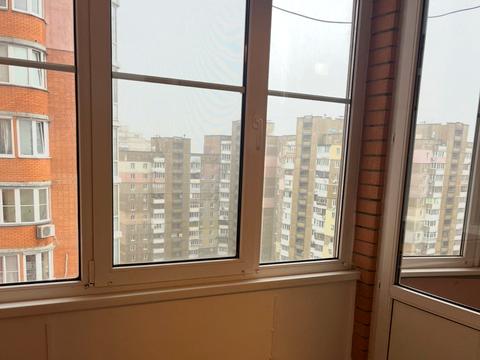 квартира за адресою Осіння вул., 33