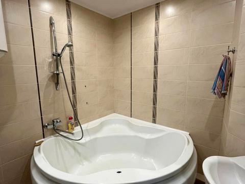 квартира за адресою Осіння вул., 33