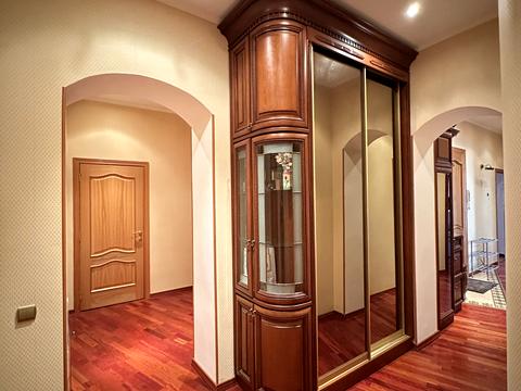 квартира по адресу Голосеевский просп. (40-летия Октября), 106/2