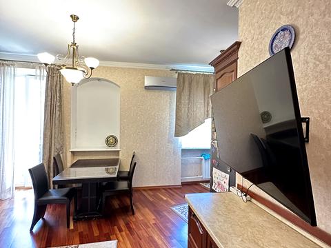 квартира по адресу Голосеевский просп. (40-летия Октября), 106/2