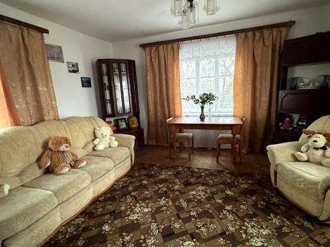 будинок за адресою Центральна, 4