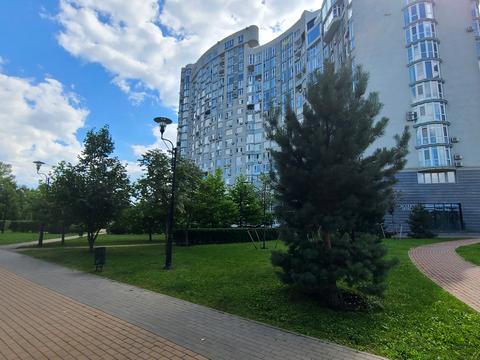 квартира за адресою Володимира Івасюка просп. (Героїв Сталінграду), 2-Д