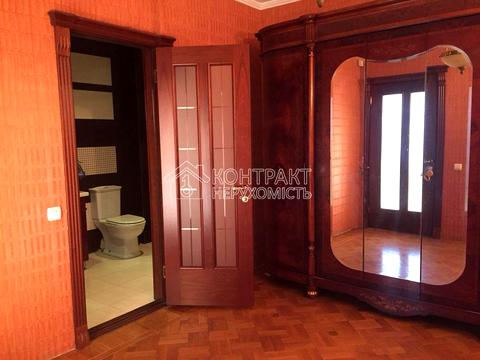 будинок за адресою Гризодубова вул.