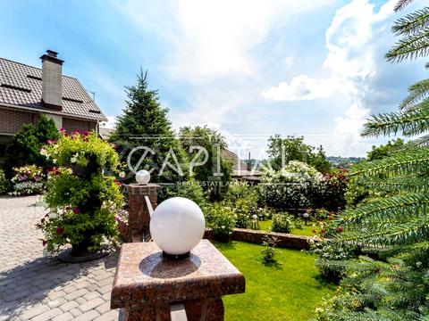 будинок за адресою Миколи Миклухи-Маклая вул. (Дежнєва)