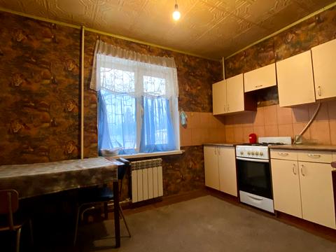 квартира за адресою Курсанта Єськова вул., 8