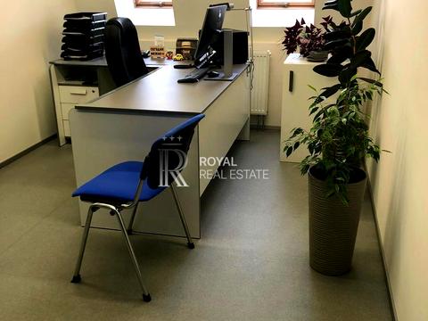 комерційна за адресою Дмитрівська вул., 56-Б