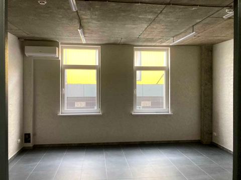 коммерческая по адресу Пілотська, 10А