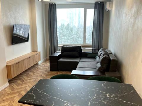 квартира за адресою Князя Романа Мстиславича вул. (Генерала Жмаченка), 22