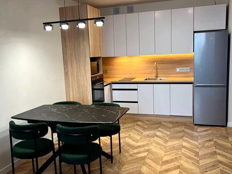 квартира за адресою Князя Романа Мстиславича вул. (Генерала Жмаченка), 22