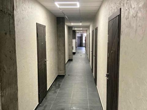 комерційна за адресою Пілотська вул., 10А