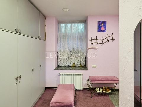 комерційна за адресою Київ, Шота Руставелі вул., 30-Б