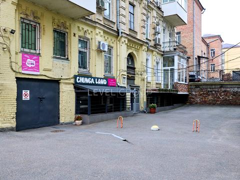 комерційна за адресою Київ, Шота Руставелі вул., 30-Б