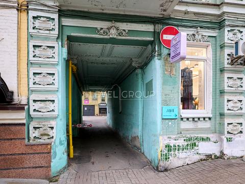 комерційна за адресою Київ, Шота Руставелі вул., 30-Б